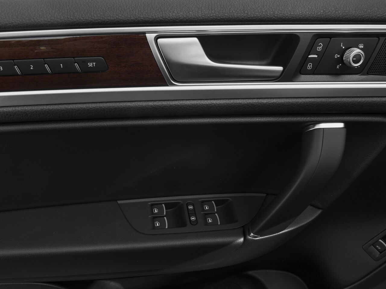 2017 Volkswagen Touareg V6 Oshkosh WI