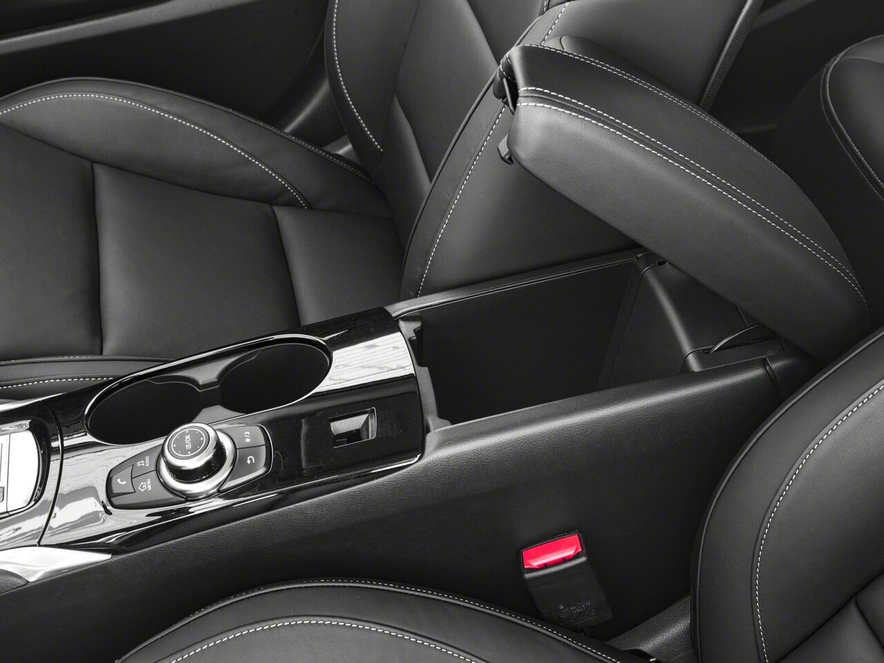2018 INFINITI QX30 Premium Oshkosh WI