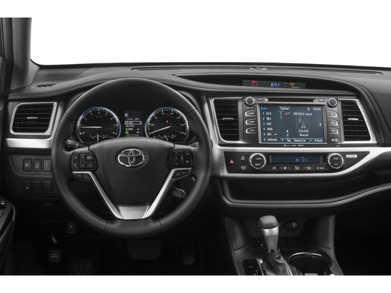 2019 Toyota Highlander SE Oshkosh WI