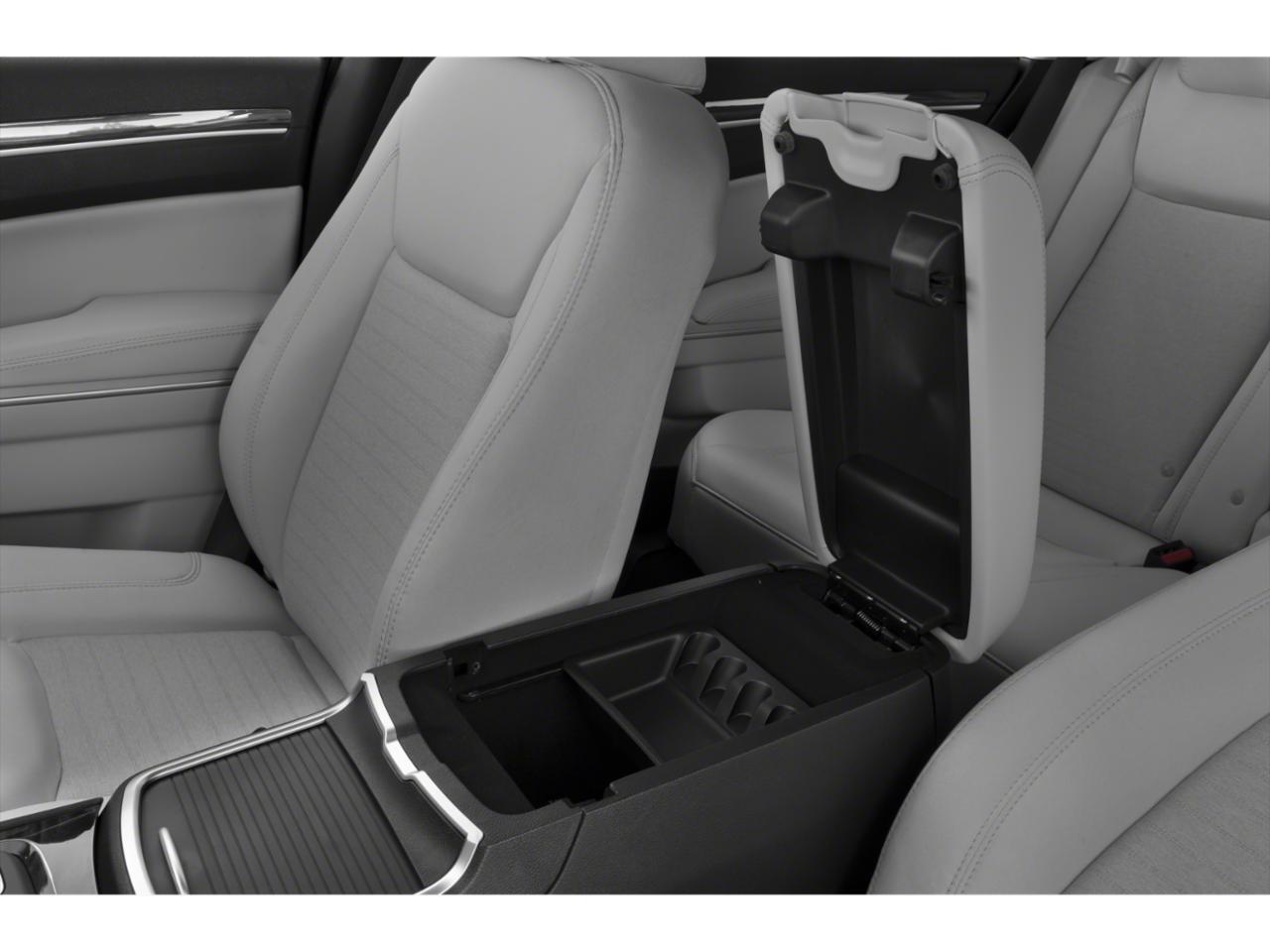 2021 Chrysler 300 Touring Oshkosh WI