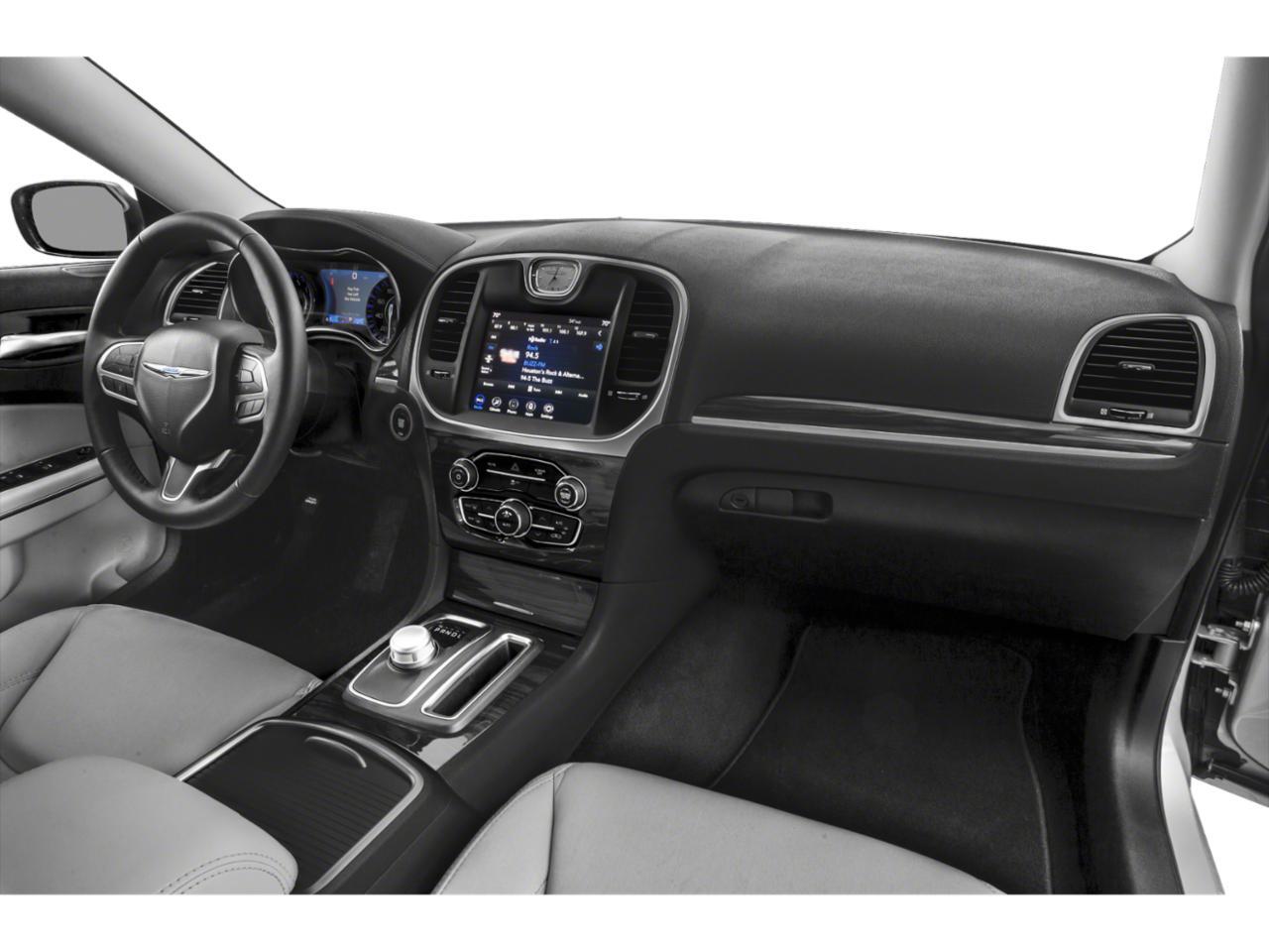 2021 Chrysler 300 Touring Oshkosh WI