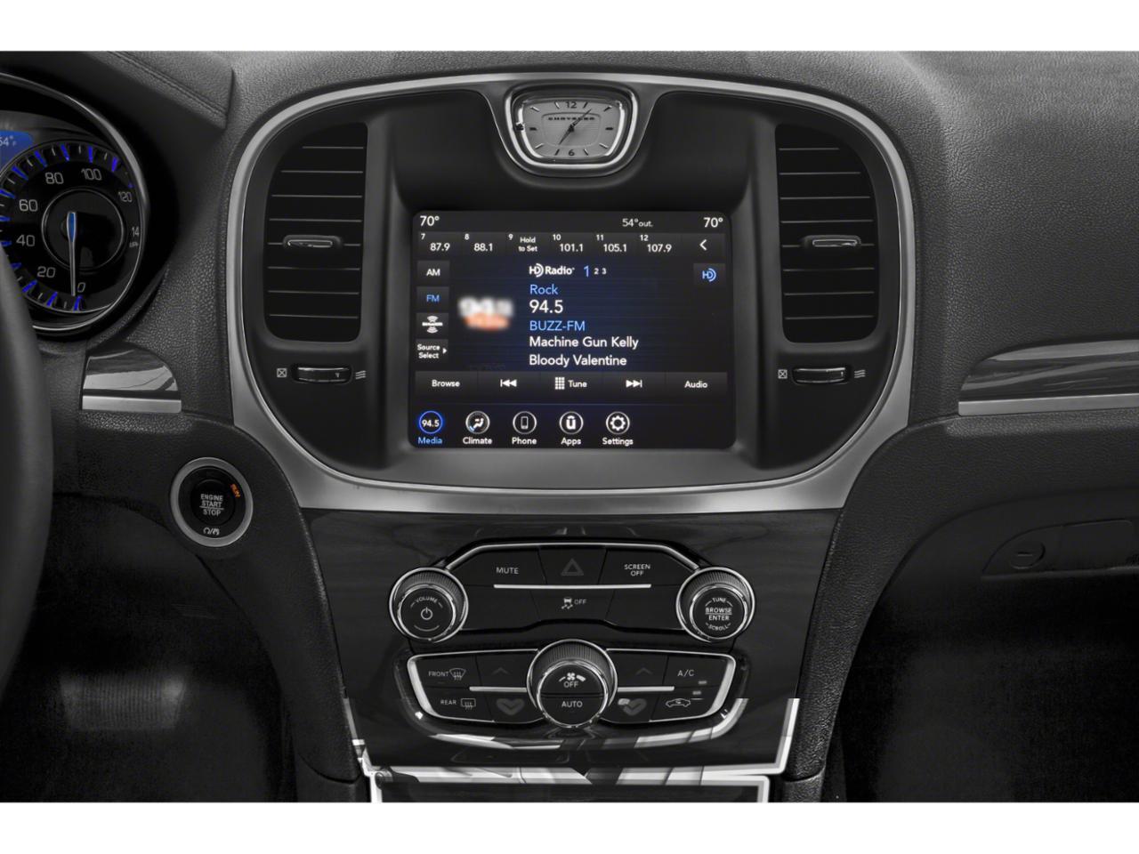 2021 Chrysler 300 Touring Oshkosh WI