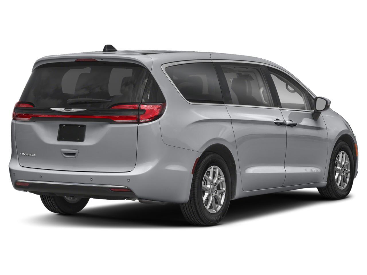 2023 Chrysler Pacifica Limited Oshkosh WI