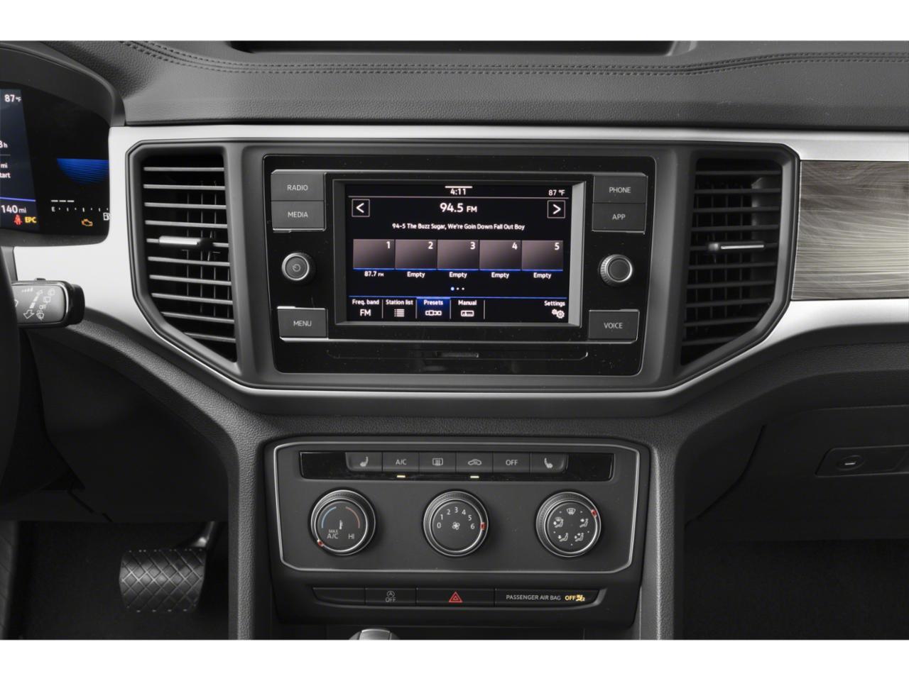 2023 Volkswagen Atlas Cross Sport 2.0T SE Oshkosh WI