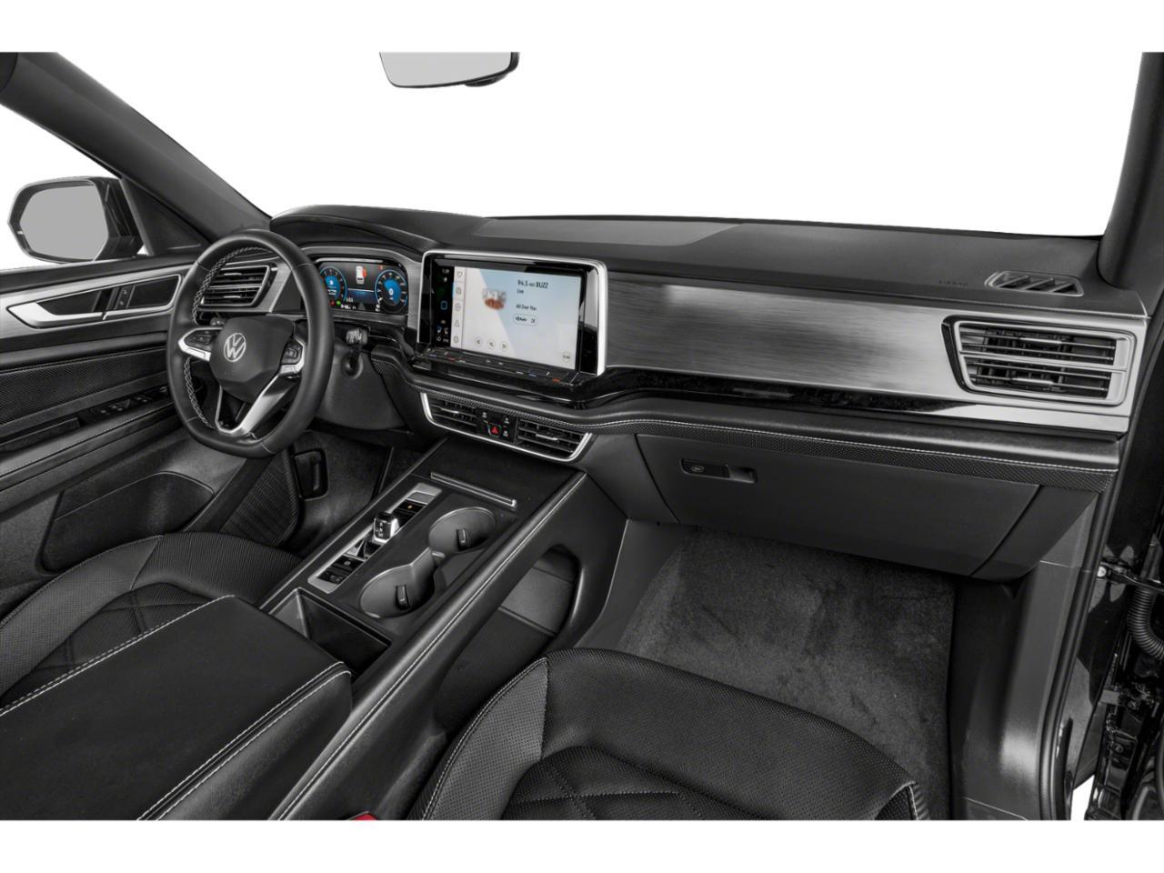 2024 Volkswagen Atlas Cross Sport 2.0T SEL R-Line Oshkosh WI