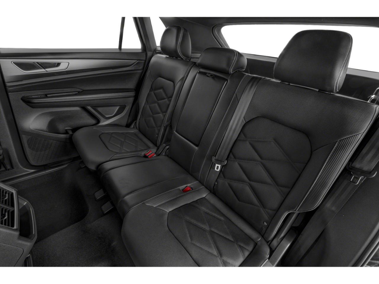 2024 Volkswagen Atlas Cross Sport 2.0T SEL R-Line Oshkosh WI