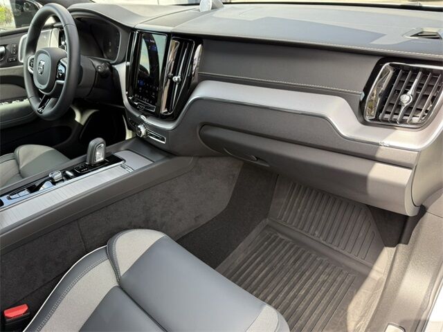 2022 Volvo XC60 Recharge Plug-In Hybrid T8 R-Design San Juan Capistrano CA