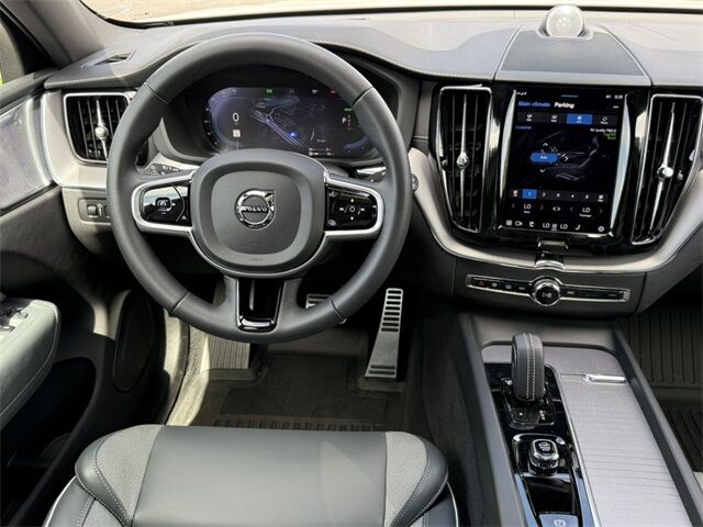2022 Volvo XC60 Recharge Plug-In Hybrid T8 R-Design San Juan Capistrano CA