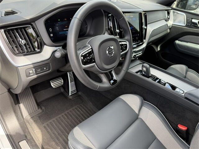 2022 Volvo XC60 Recharge Plug-In Hybrid T8 R-Design San Juan Capistrano CA
