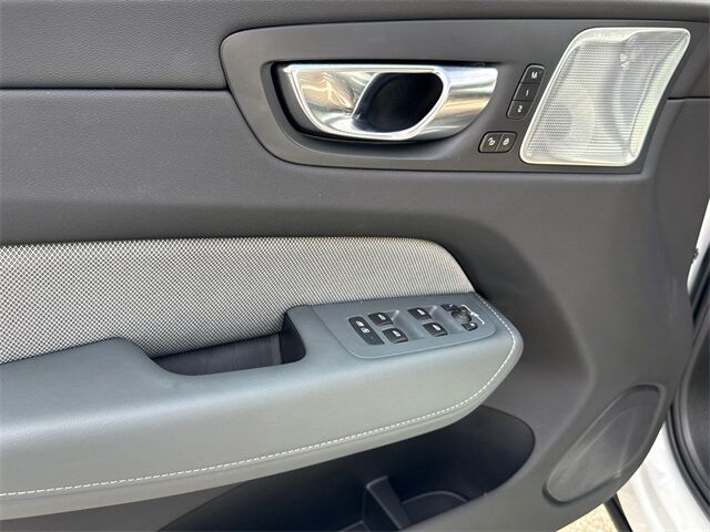 2022 Volvo XC60 Recharge Plug-In Hybrid T8 R-Design San Juan Capistrano CA
