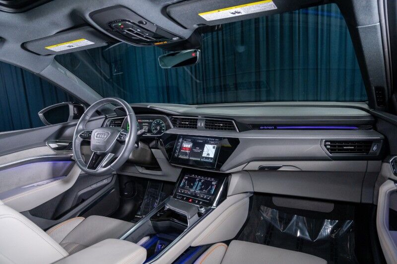 2024 Audi Q8 e-tron Sportback SUV S line Prestige Scottsdale AZ 2024 Audi Q8 e-tron Sportback SUV S line Prestige Scottsdale AZ