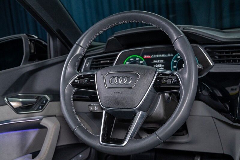 2024 Audi Q8 e-tron Sportback SUV S line Prestige Scottsdale AZ 2024 Audi Q8 e-tron Sportback SUV S line Prestige Scottsdale AZ