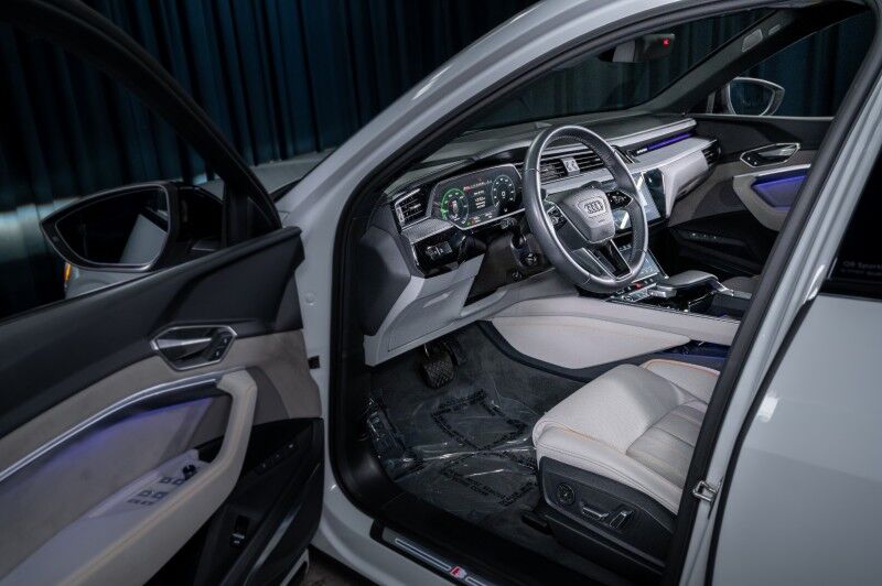 2024 Audi Q8 e-tron Sportback SUV S line Prestige Scottsdale AZ 2024 Audi Q8 e-tron Sportback SUV S line Prestige Scottsdale AZ