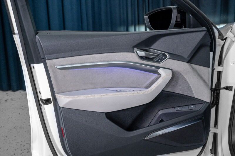 2024 Audi Q8 e-tron Sportback SUV S line Prestige Scottsdale AZ 2024 Audi Q8 e-tron Sportback SUV S line Prestige Scottsdale AZ