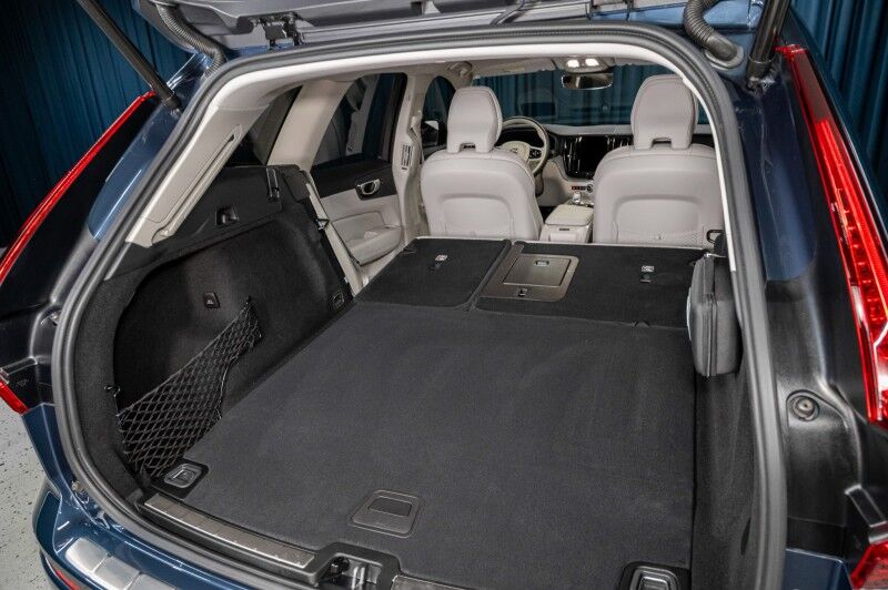 2024 Volvo XC60 Recharge Plug-In Hybrid Ultimate Dark Theme SUV Scottsdale AZ 2024 Volvo XC60 Recharge Plug-In Hybrid Ultimate Dark Theme SUV Scottsdale AZ