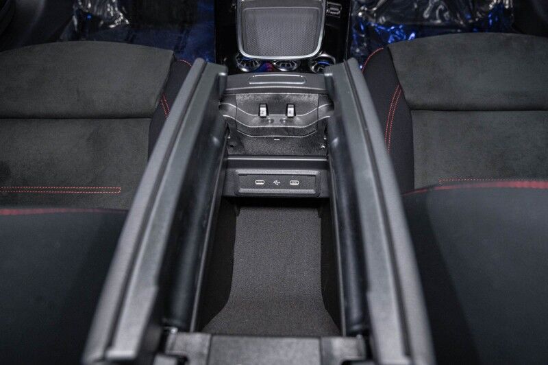 2025 Mercedes-Benz CLA 35 AMG® 4MATIC® Coupe Scottsdale AZ 2025 Mercedes-Benz CLA 35 AMG® 4MATIC® Coupe Scottsdale AZ