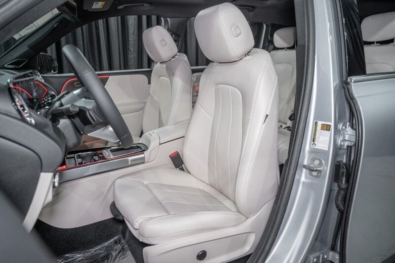 2025 Mercedes-Benz GLB 250 SUV Peoria AZ 2025 Mercedes-Benz GLB 250 SUV Peoria AZ