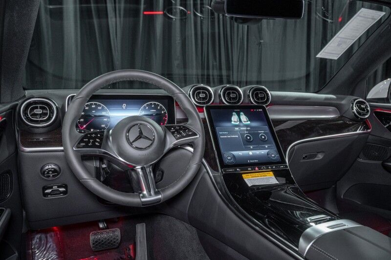 2025 Mercedes-Benz GLC 300 SUV Peoria AZ 2025 Mercedes-Benz GLC 300 SUV Peoria AZ