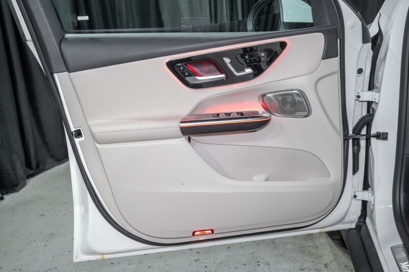 2025 Mercedes-Benz GLC 350e 4MATIC® SUV Peoria AZ 2025 Mercedes-Benz GLC 350e 4MATIC® SUV Peoria AZ