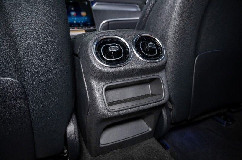 2025 Mercedes-Benz GLC 350e 4MATIC® SUV Scottsdale AZ 2025 Mercedes-Benz GLC 350e 4MATIC® SUV Scottsdale AZ