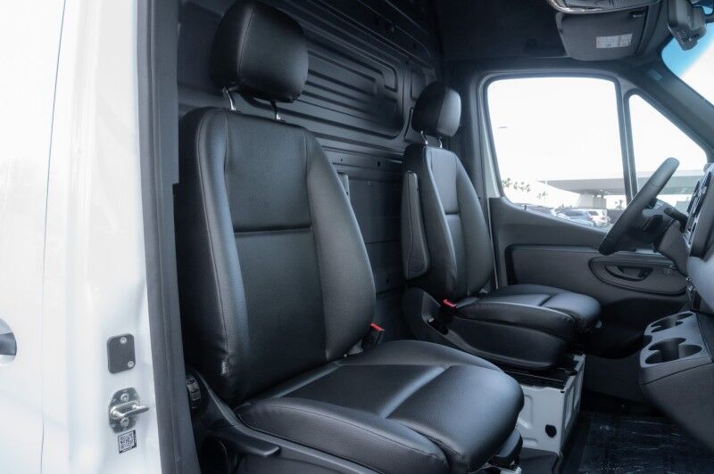 2025 Mercedes-Benz Sprinter Cargo Van 2500 High Roof I4 Diesel 170 RWD Peoria AZ 2025 Mercedes-Benz Sprinter Cargo Van 2500 High Roof I4 Diesel 170 RWD Peoria AZ