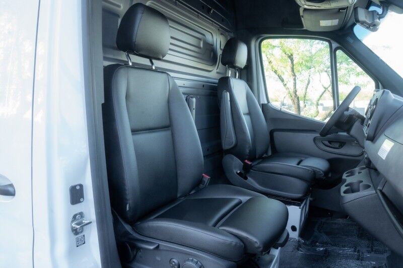 2025 Mercedes-Benz Sprinter Cargo Van 2500 High Roof I4 Diesel HO 170 RWD Peoria AZ 2025 Mercedes-Benz Sprinter Cargo Van 2500 High Roof I4 Diesel HO 170 RWD Peoria AZ