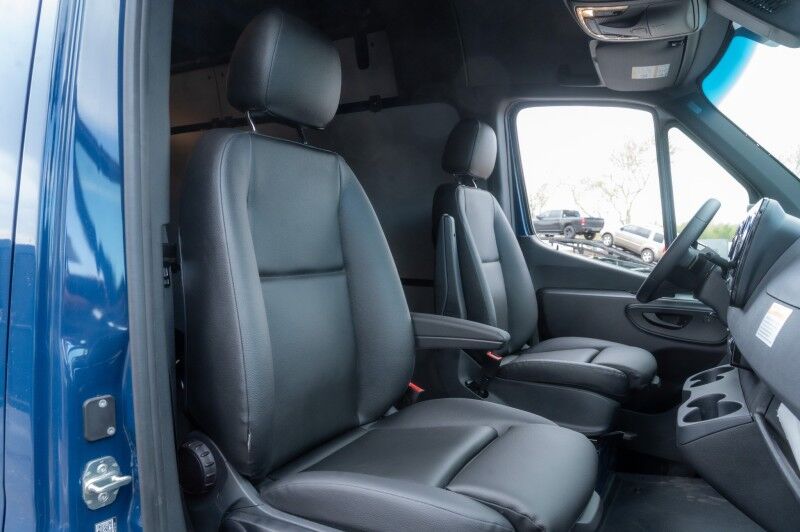 2025 Mercedes-Benz Sprinter Cargo Van 2500 Standard Roof I4 Diesel 144 RWD Peoria AZ 2025 Mercedes-Benz Sprinter Cargo Van 2500 Standard Roof I4 Diesel 144 RWD Peoria AZ