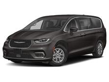 Chrysler Pacifica Touring L 2023