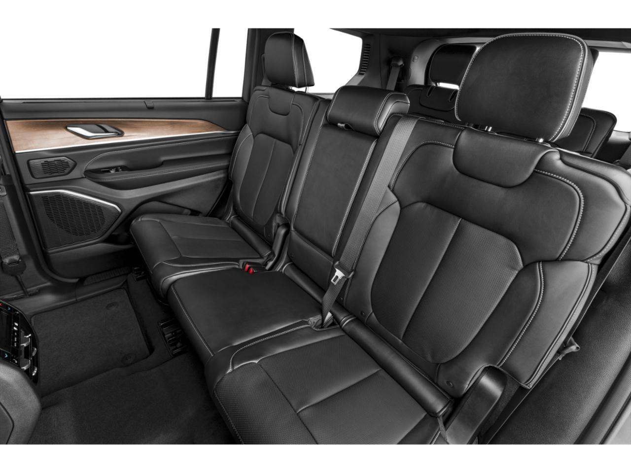 2023 Jeep Grand Cherokee L OVERLAND 4X4 Kenosha WI