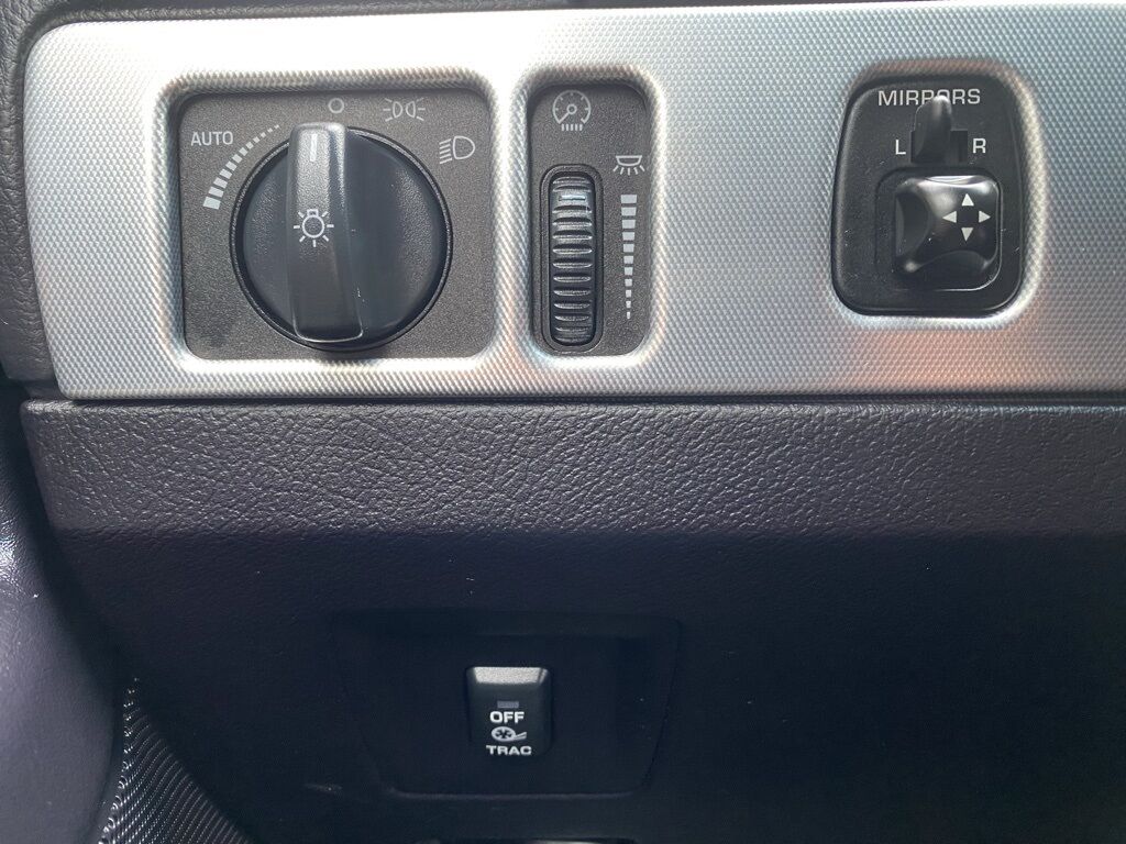 2005 Ford Thunderbird Base Green Bay WI