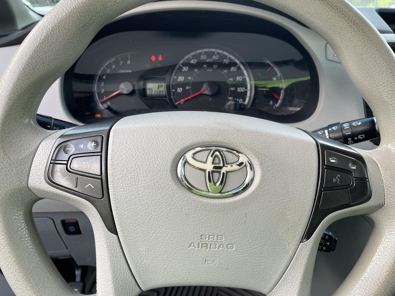 2011 Toyota Sienna LE Alexandria VA