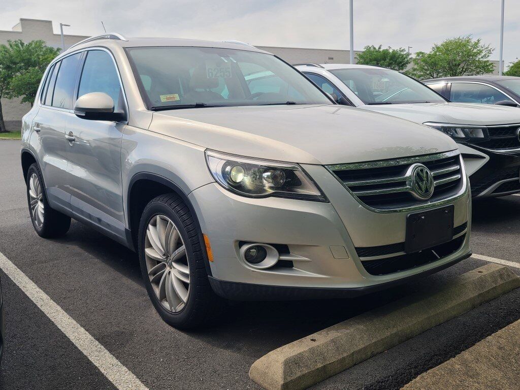 2011 Volkswagen Tiguan SEL