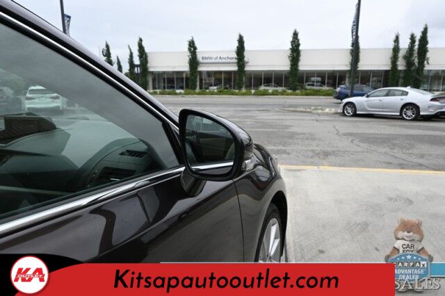 2013 Lexus CT 200h Hybrid / Power & Heated Leather Seats / Navigation / Sunroof / Keyless Entry & Start / USB & Aux Input / Power Windows, Mirrors, & Locks / Cruise Control / Back Up Camera / 40 MPG / Low Miles Banglore