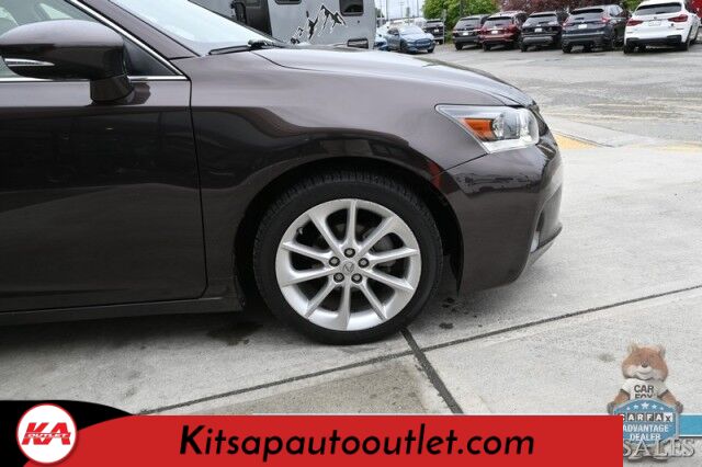 2013 Lexus CT 200h Hybrid / Power & Heated Leather Seats / Navigation / Sunroof / Keyless Entry & Start / USB & Aux Input / Power Windows, Mirrors, & Locks / Cruise Control / Back Up Camera / 40 MPG / Low Miles Banglore
