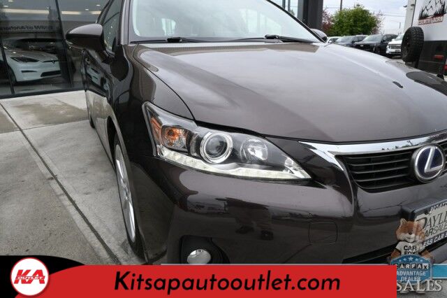 2013 Lexus CT 200h Hybrid / Power & Heated Leather Seats / Navigation / Sunroof / Keyless Entry & Start / USB & Aux Input / Power Windows, Mirrors, & Locks / Cruise Control / Back Up Camera / 40 MPG / Low Miles Banglore