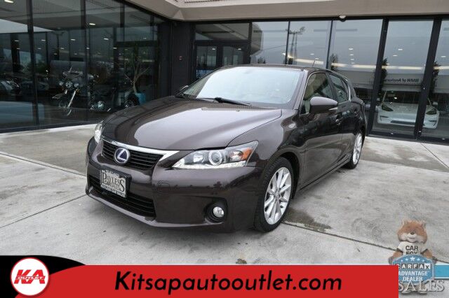 2013 Lexus CT 200h Hybrid / Power & Heated Leather Seats / Navigation / Sunroof / Keyless Entry & Start / USB & Aux Input / Power Windows, Mirrors, & Locks / Cruise Control / Back Up Camera / 40 MPG / Low Miles Banglore