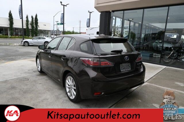 2013 Lexus CT 200h Hybrid / Power & Heated Leather Seats / Navigation / Sunroof / Keyless Entry & Start / USB & Aux Input / Power Windows, Mirrors, & Locks / Cruise Control / Back Up Camera / 40 MPG / Low Miles Banglore