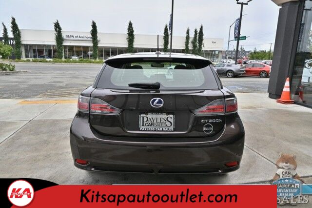 2013 Lexus CT 200h Hybrid / Power & Heated Leather Seats / Navigation / Sunroof / Keyless Entry & Start / USB & Aux Input / Power Windows, Mirrors, & Locks / Cruise Control / Back Up Camera / 40 MPG / Low Miles Banglore