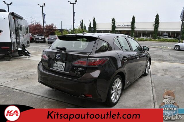 2013 Lexus CT 200h Hybrid / Power & Heated Leather Seats / Navigation / Sunroof / Keyless Entry & Start / USB & Aux Input / Power Windows, Mirrors, & Locks / Cruise Control / Back Up Camera / 40 MPG / Low Miles Banglore