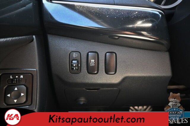 2013 Mitsubishi Lancer Evolution MR / AWD / Touring & Premium Pkg / Power & Heated Recaro Seats / Navigation / Rockford & Fosgate Speakers / Sunroof / Bluetooth / AUX & USB Input Keyless Entry & Start / Cruise Control / 23 MPG Banglore