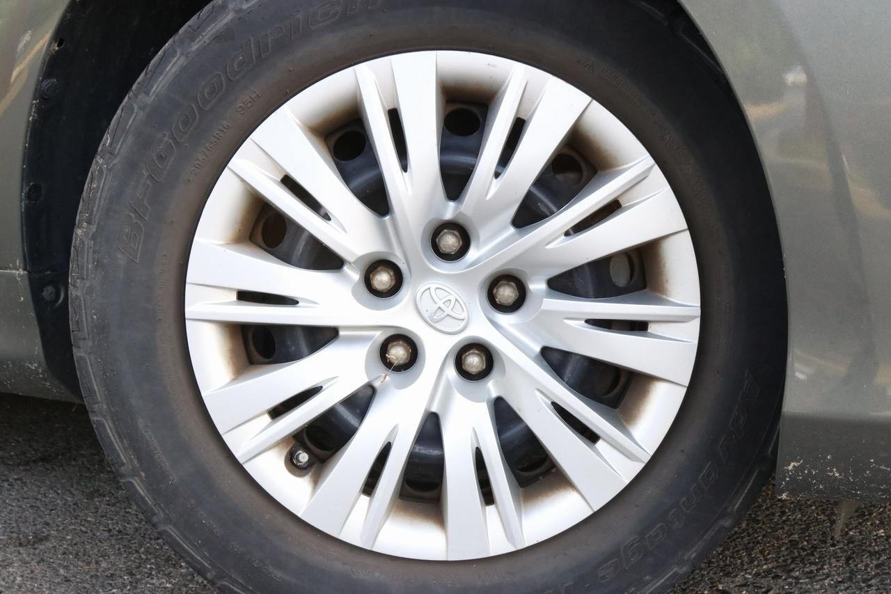 2013 Toyota Camry LE Fredericksburg VA