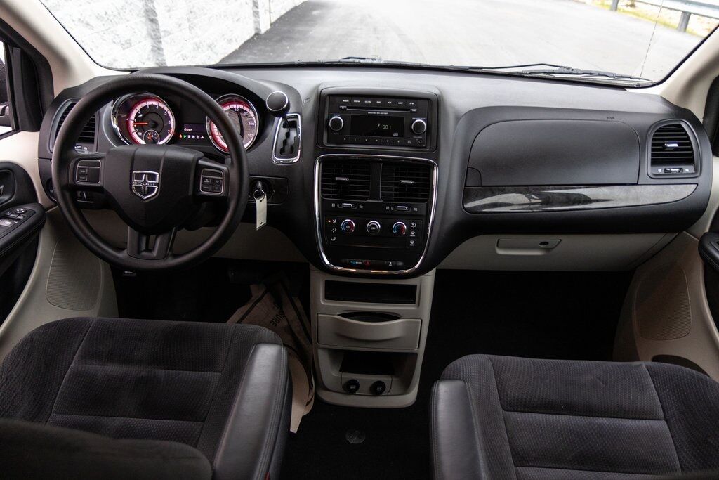 2014 Dodge Grand Caravan AVP Kenosha WI