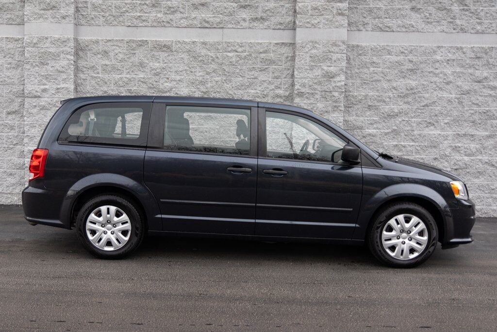 2014 Dodge Grand Caravan AVP Kenosha WI