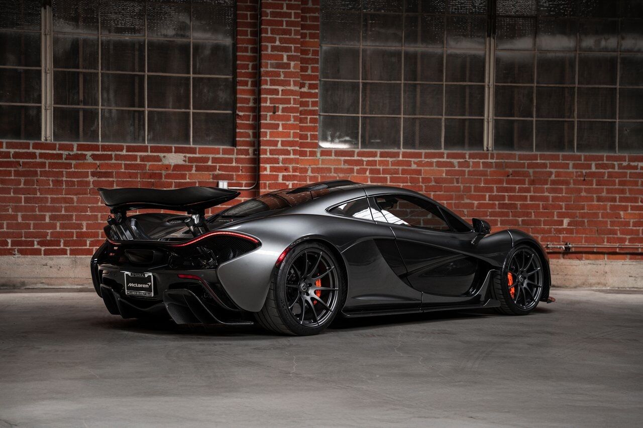 2014 McLaren P1