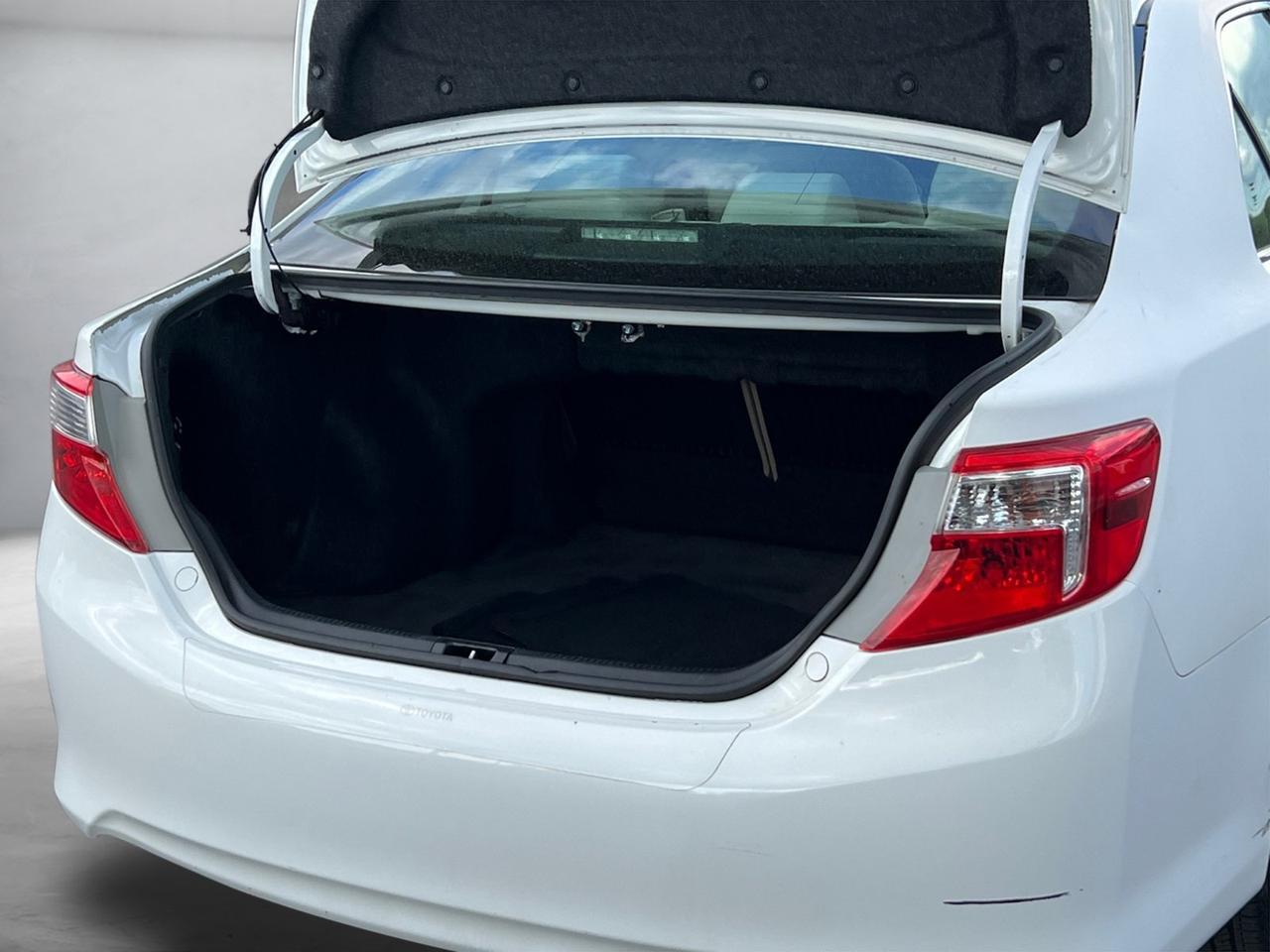 2014 Toyota Camry LE Hagerstown MD