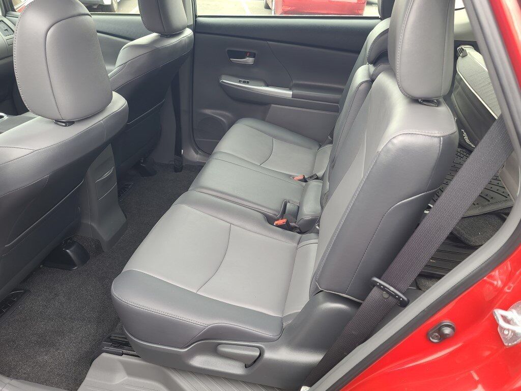 2014 Toyota Prius v Five Springfield VA