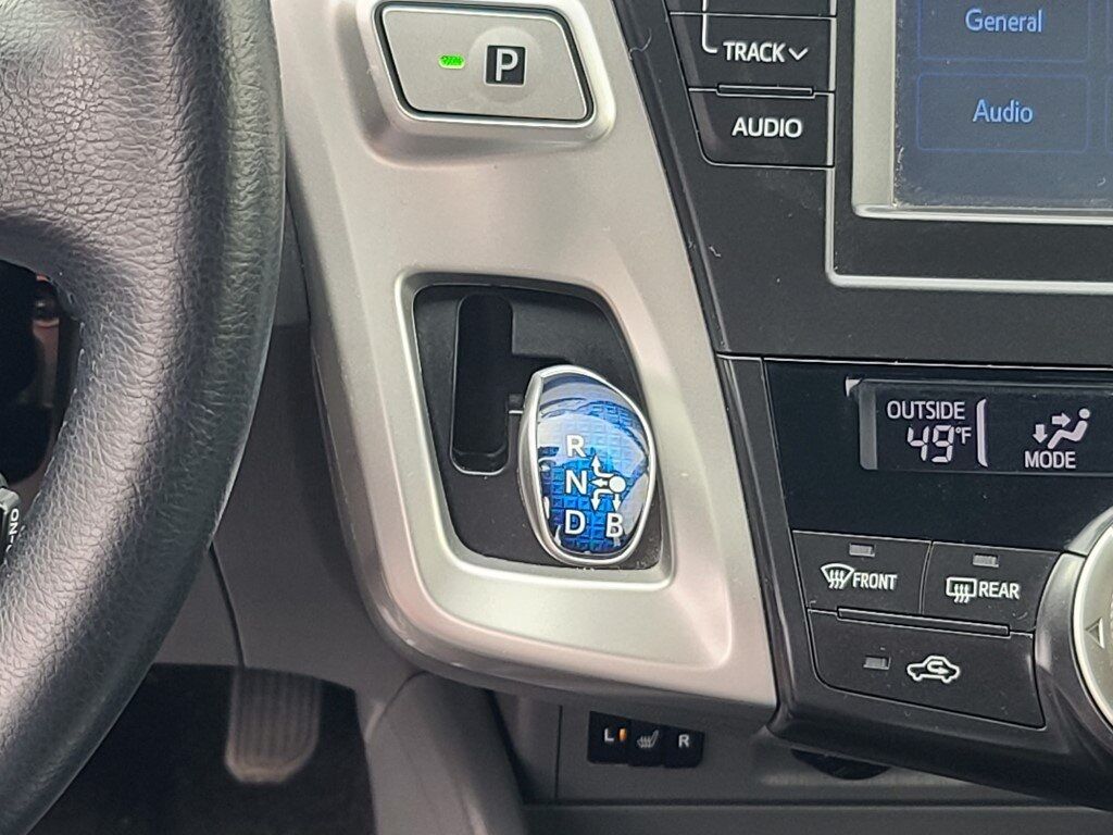 2014 Toyota Prius v Five Springfield VA