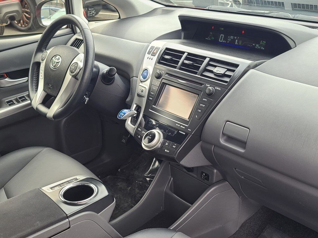 2014 Toyota Prius v Five Springfield VA