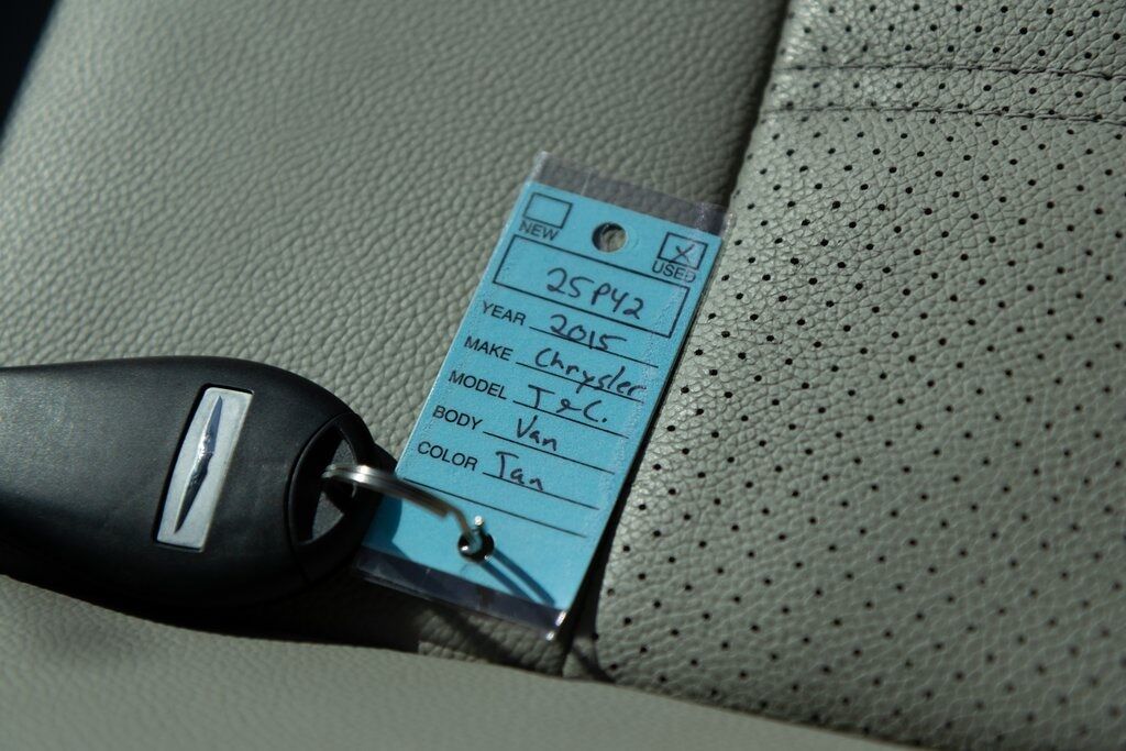 2015 Chrysler Town &amp; Country Touring-L Kenosha WI