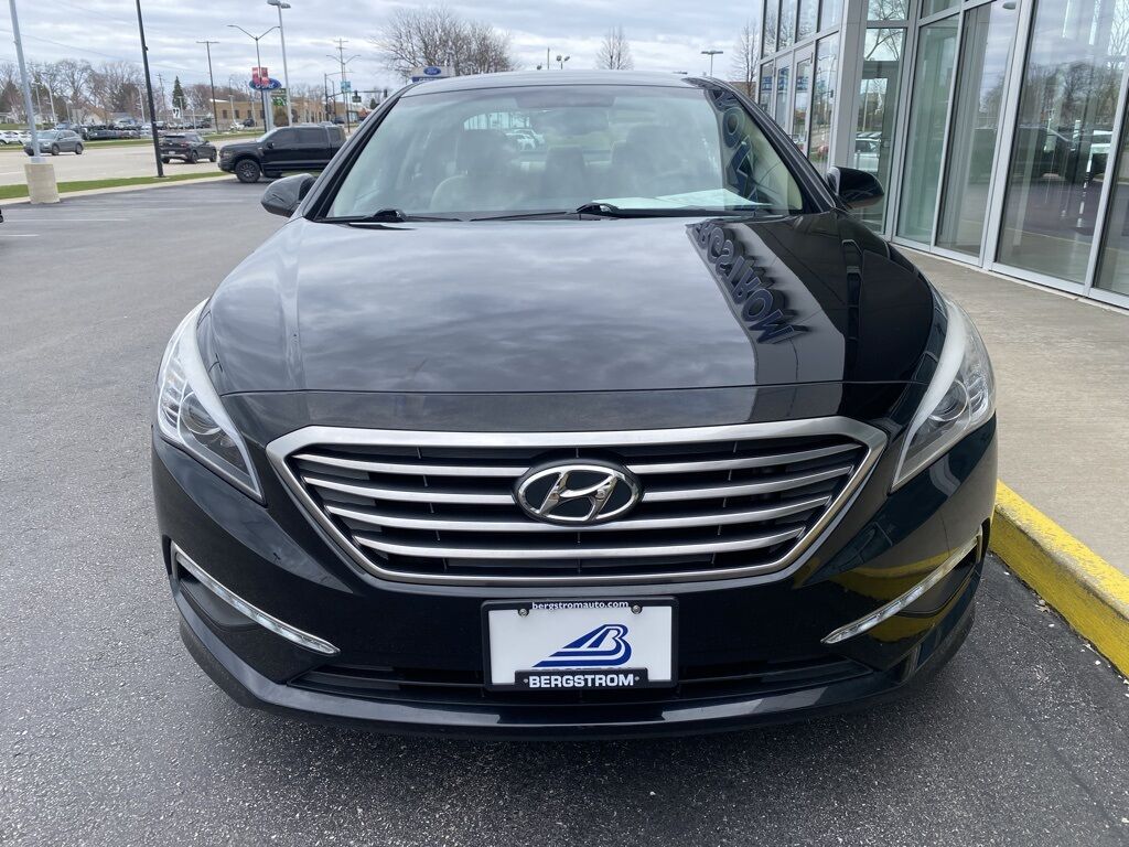 2015 Hyundai Sonata SE Green Bay WI